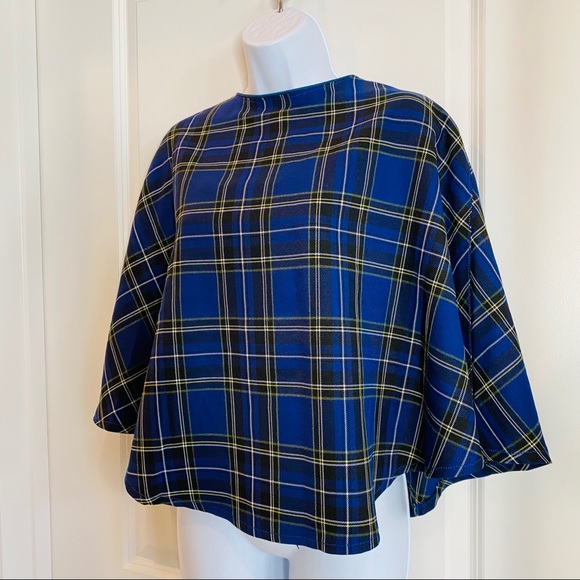 Vintage Beautiful Handmade Blue Tartan Cape Shawl - Picture 4 of 10
